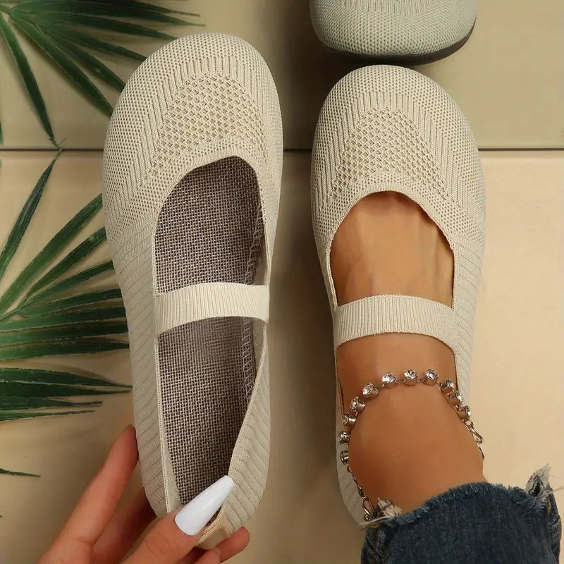 Women's Closed Toe Flats | Work